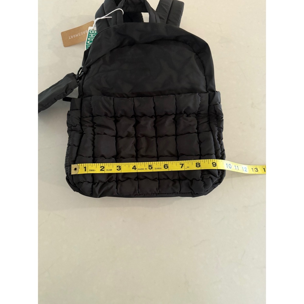 Bagsmart Black Puffy Quilted Backpack with Detachable Pouch NWT - Picture 5 of 6